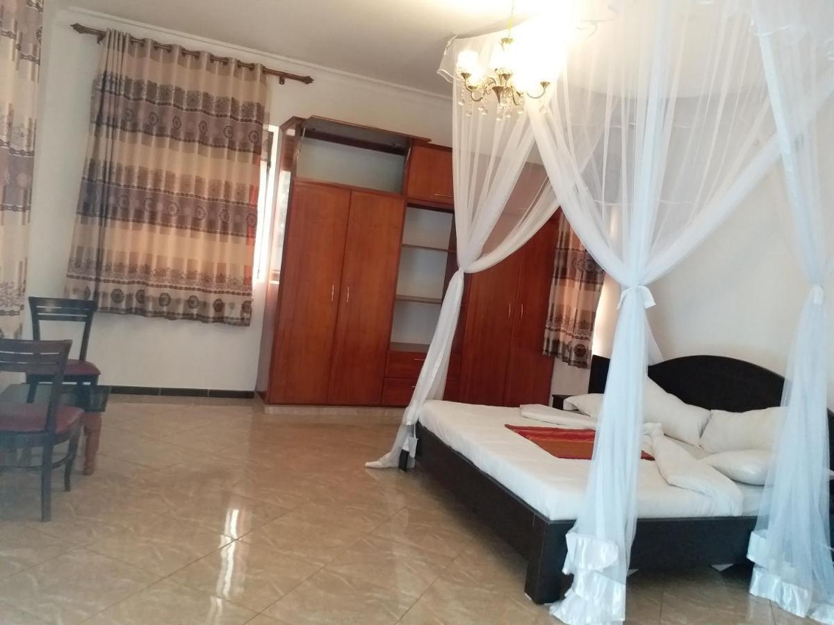 Acactus Hotel Kampala Zewnętrze zdjęcie