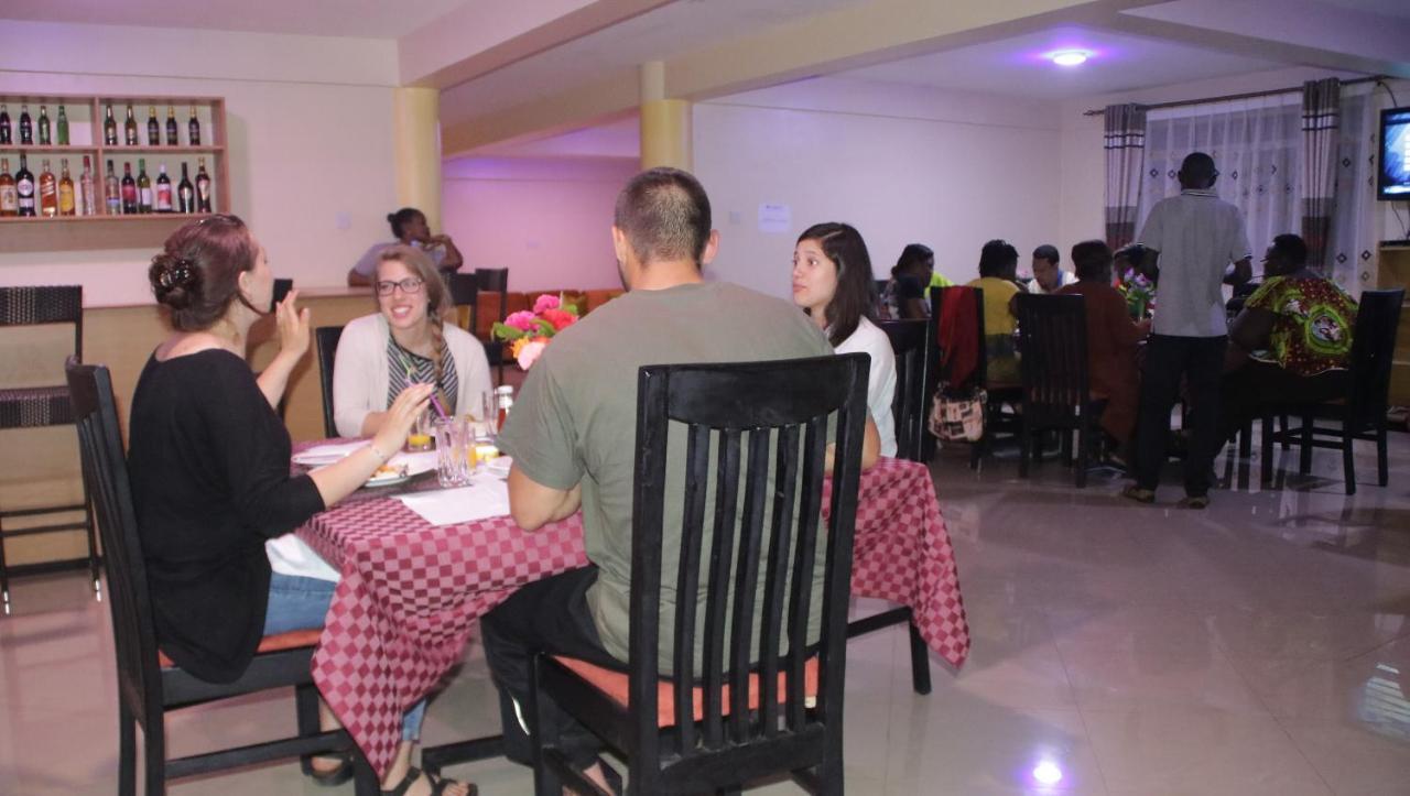 Acactus Hotel Kampala Zewnętrze zdjęcie